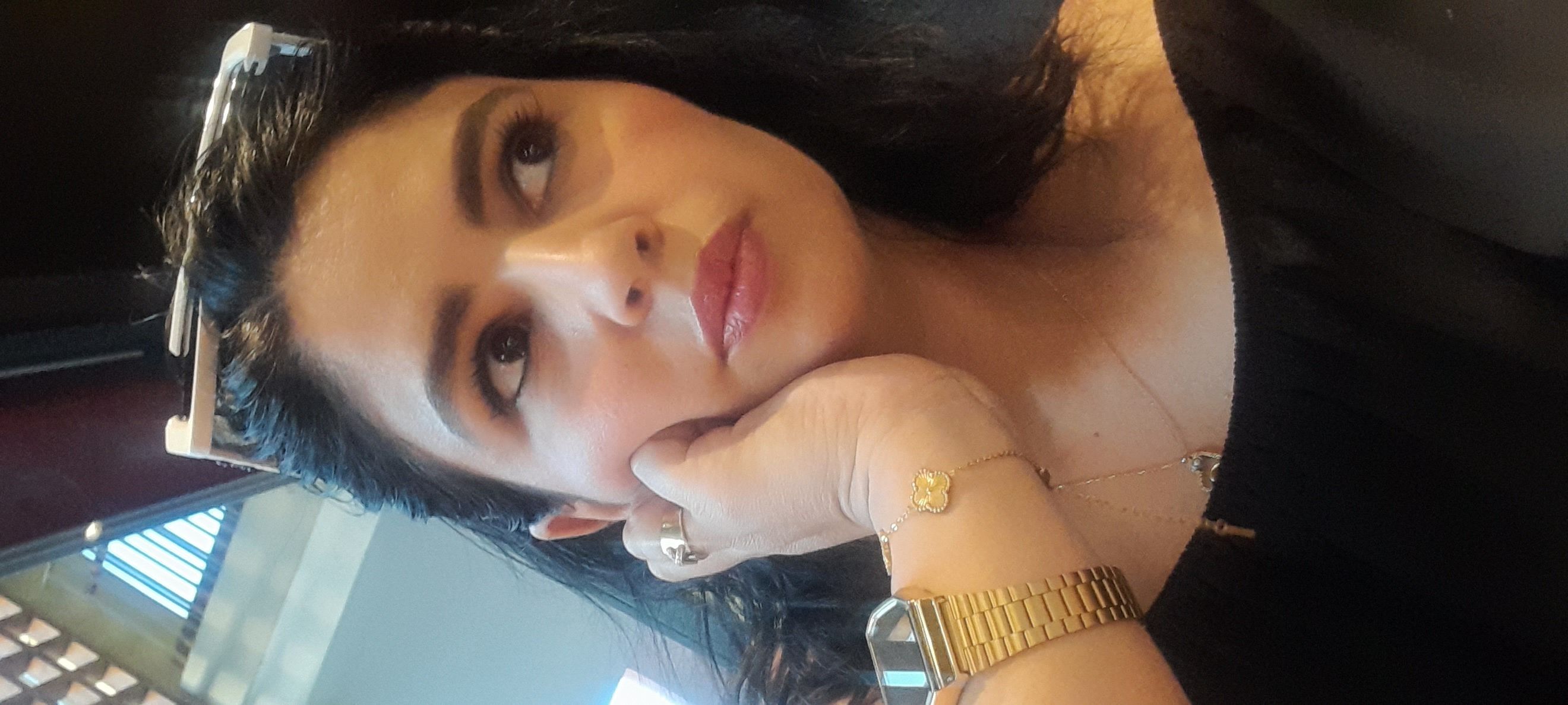 Bouchra LAGHCHIM NV